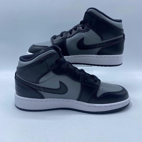 Air Jordan 1 MID (GS) Black Shadow Red Size 4Y 554725 096 Brand NEW - Picture 3 of 11